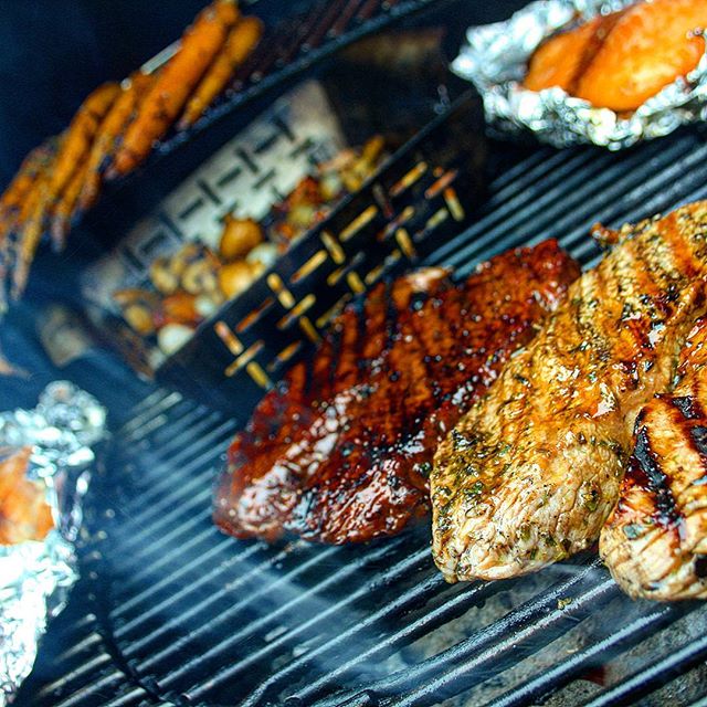 10547385_868639109877783_603071277_n