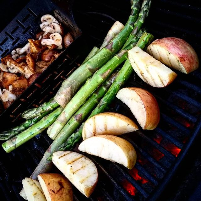 12070901_541807499306576_1608688750_n